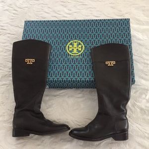 Tall knee-high shaft and fitted calf.